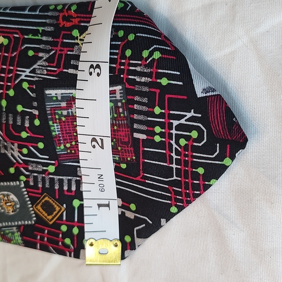 Vintage 90s Computer Circuit Board Silk Neck Tie The Smithsonian - Picture 3 of 6